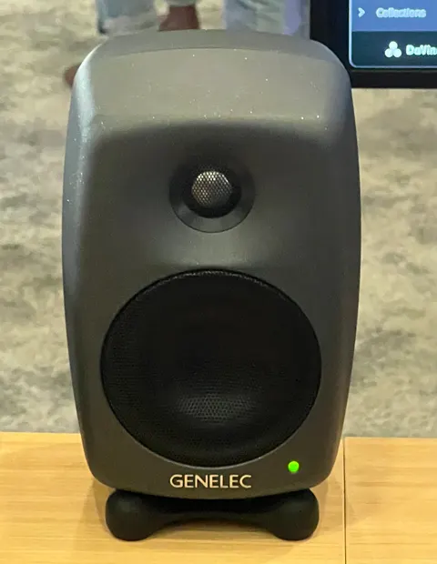 Genelec 8010A, Ansicht von vorn