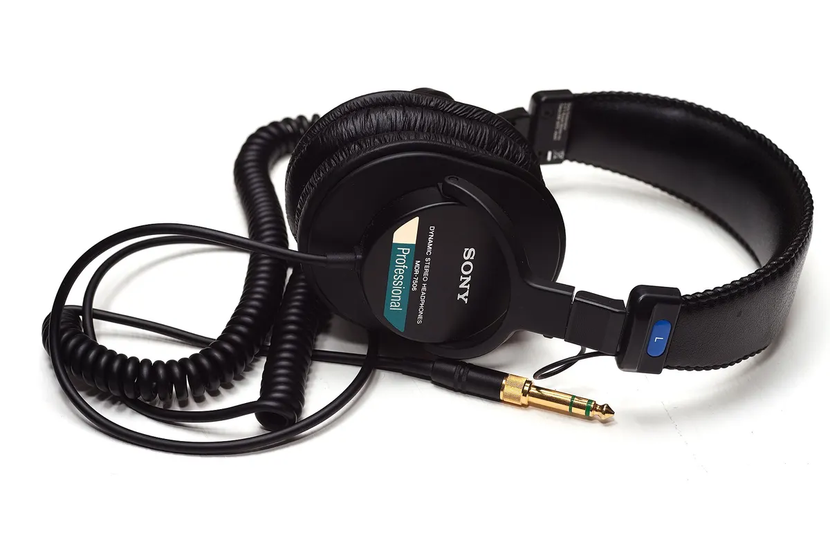 Sony MDR-7506, Ansicht von vorn